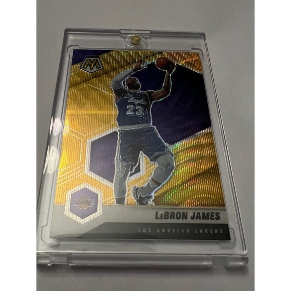 2020 Lebron James mosaic gold wave prizm #81 RaRE INvEST NOW